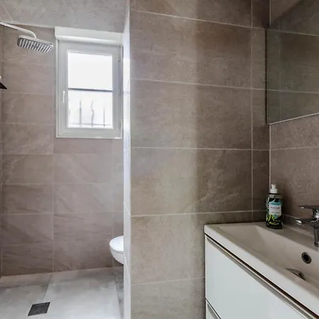 Apartman Cosy Au Coeur Du Village Ramey Montmartre Metro 12
